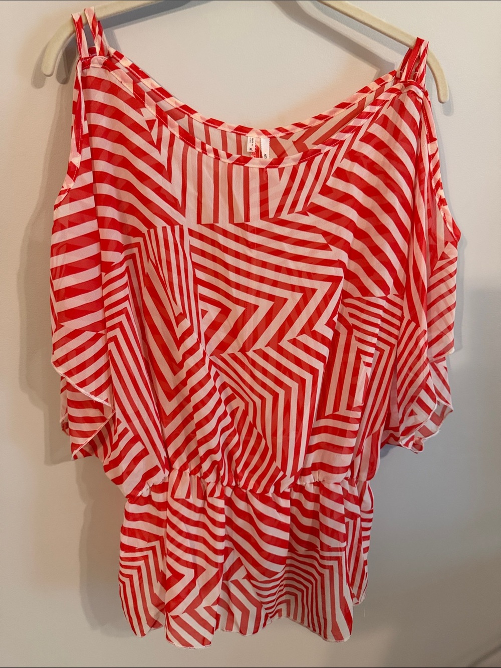 Studio Y Red & White Striped Geometric Cold-Shoulder Tunic